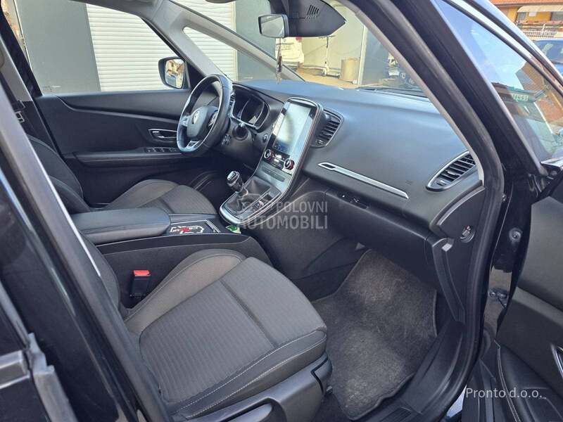 Renault Scenic 1.5 dci matrix