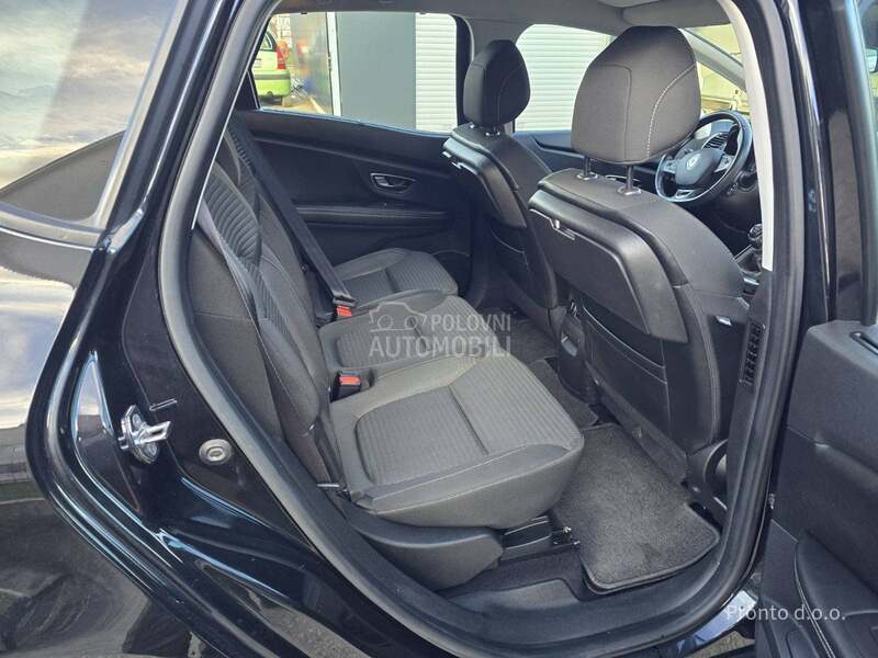 Renault Scenic 1.5 dci matrix