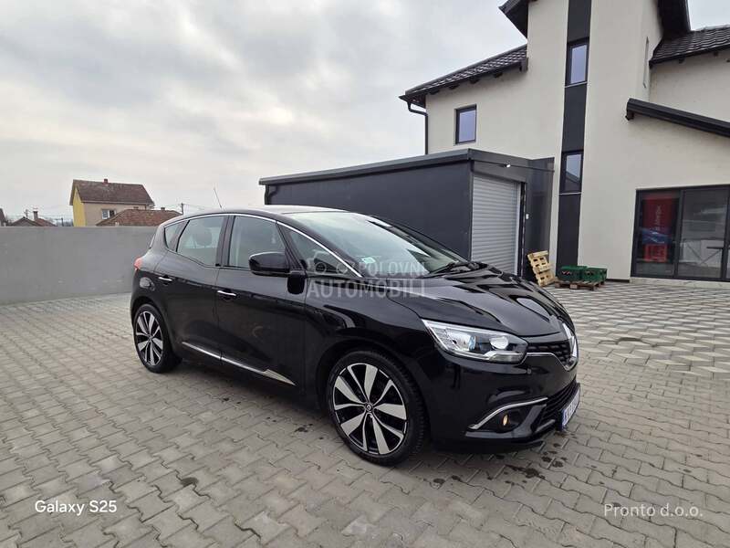 Renault Scenic 1.5 dci matrix