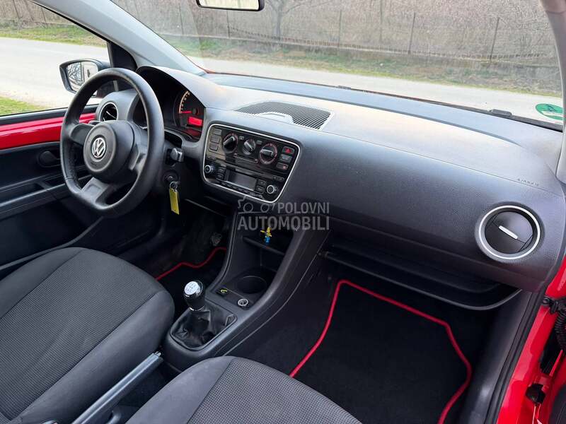 Volkswagen up! 