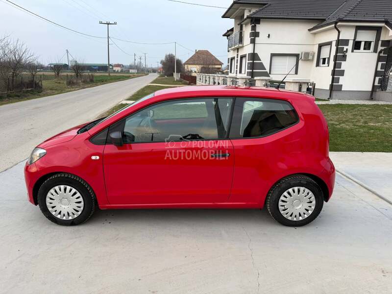 Volkswagen up! 