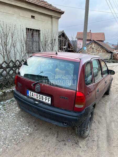 Opel Corsa B 