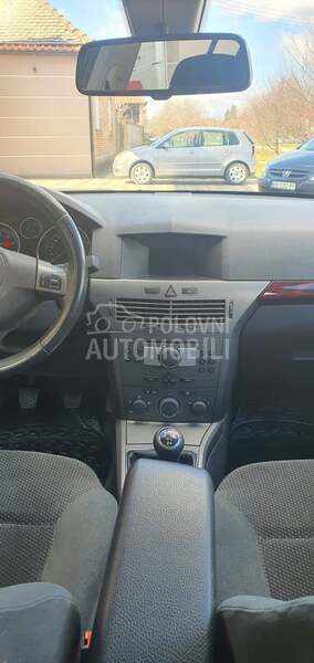 Opel Astra H 1.6