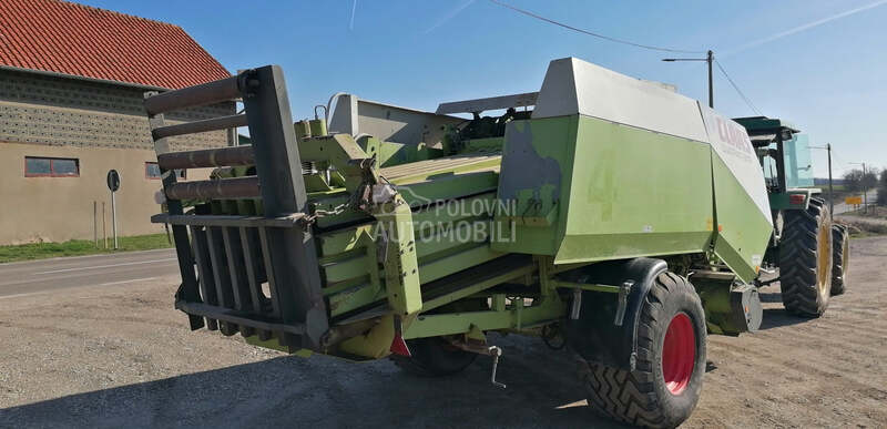 Claas Quadrant 2200