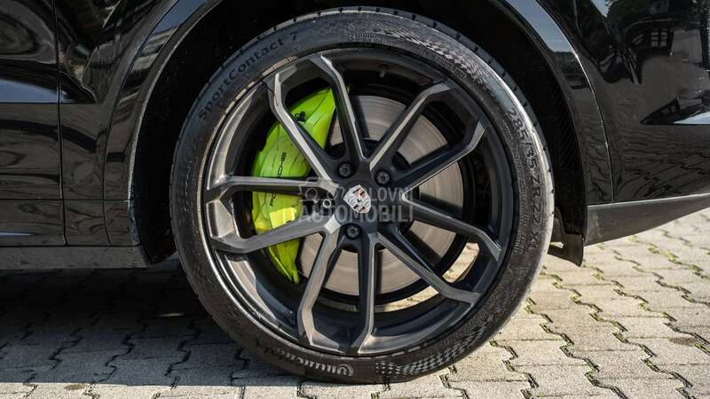 Porsche Cayenne Coupe TURBO 550HP