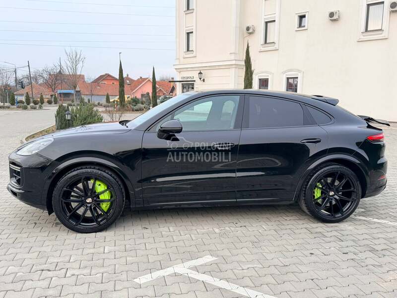 Porsche Cayenne Coupe TURBO 550HP