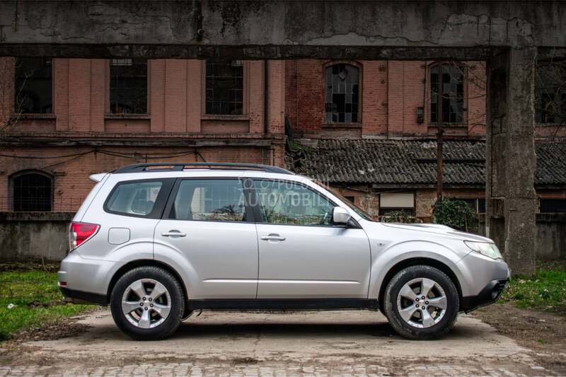 Subaru Forester 2.0