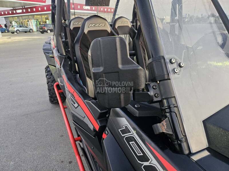 Polaris rzr 1000 4sed