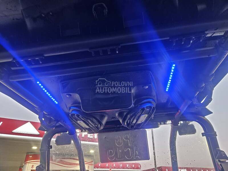 Polaris rzr 1000 4sed