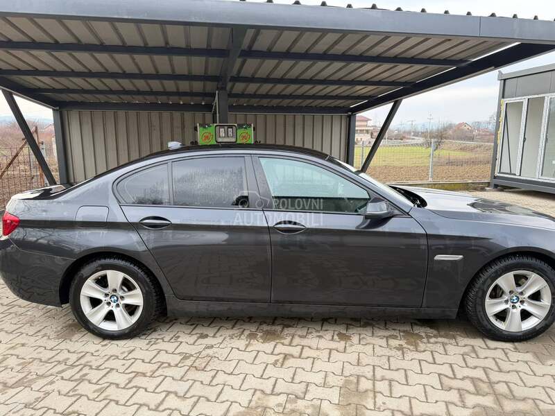 BMW 528 2000