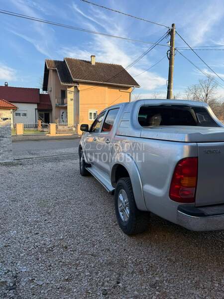 Toyota Hilux 