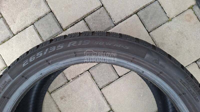 Pirelli 265/35 R19 Zimska