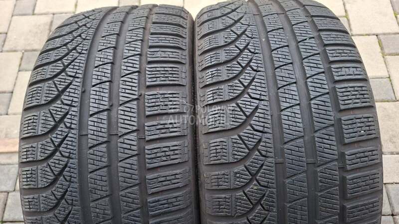 Pirelli 255/35 R19 Zimska