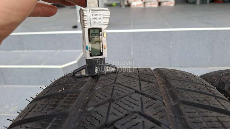 Pirelli 255/35 R19 Zimska