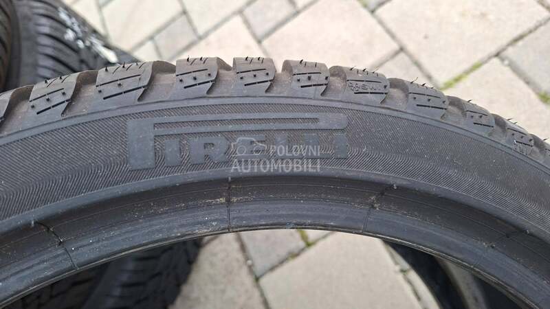 Pirelli 255/35 R19 Zimska