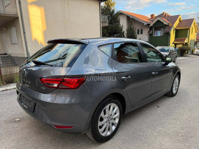 Seat Leon Highline Matrix