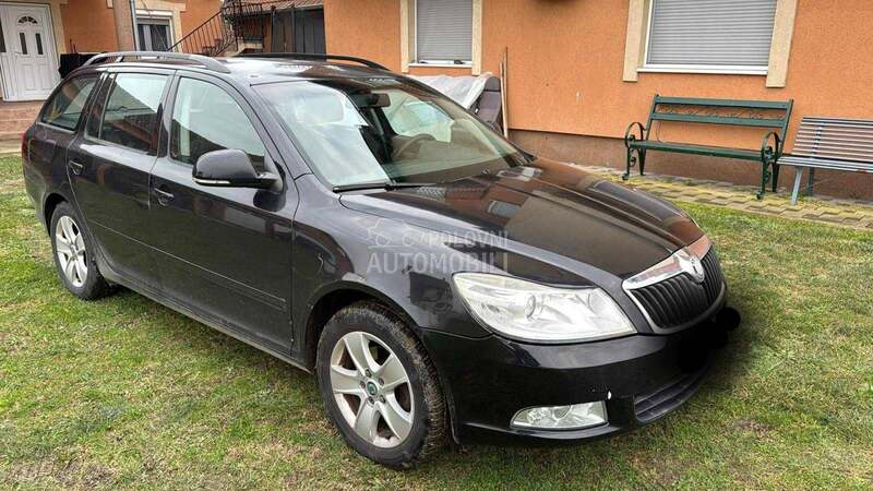 Škoda Octavia -  kompletan auto u delovima