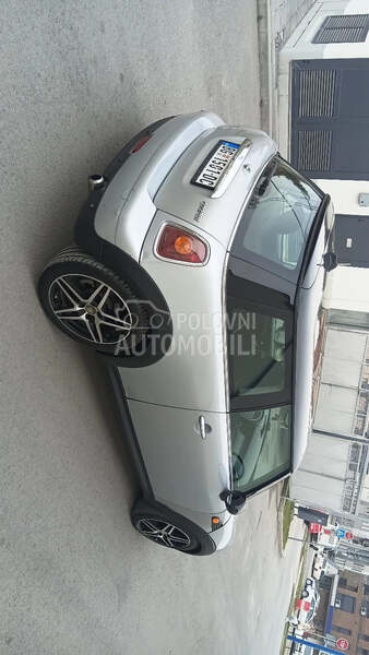 MINI Cooper 1.6