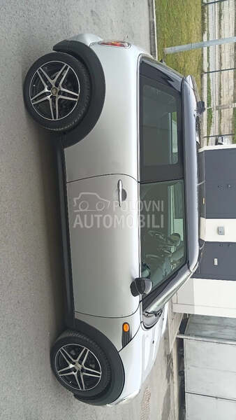MINI Cooper 1.6