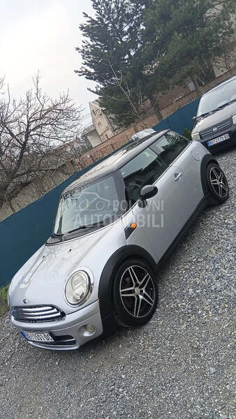 MINI Cooper 1.6