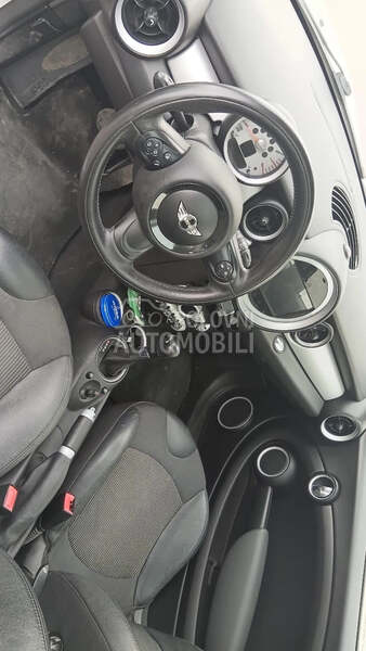MINI Cooper 1.6
