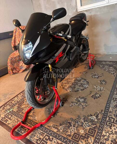 Suzuki GSXR K4