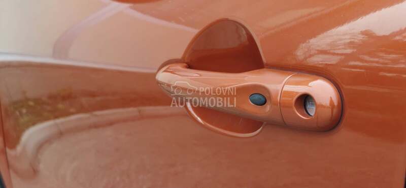 Renault Captur 1.5DCI/BI-COLOR/FUL