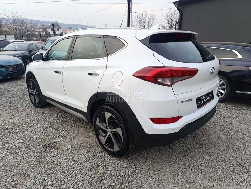 Hyundai Tucson 1.7crdi Xpossible