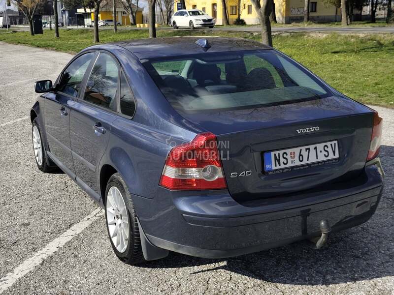 Volvo S40 