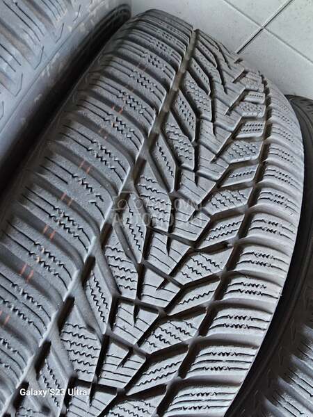 Hankook 235/55 R18 Zimska