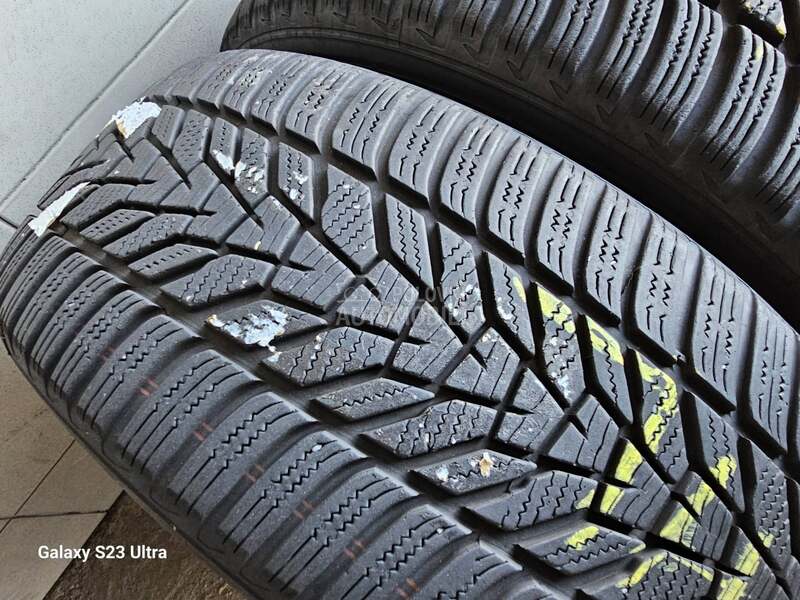 Hankook 235/55 R18 Zimska