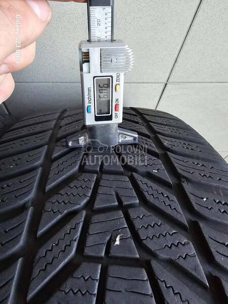 Hankook 235/55 R18 Zimska