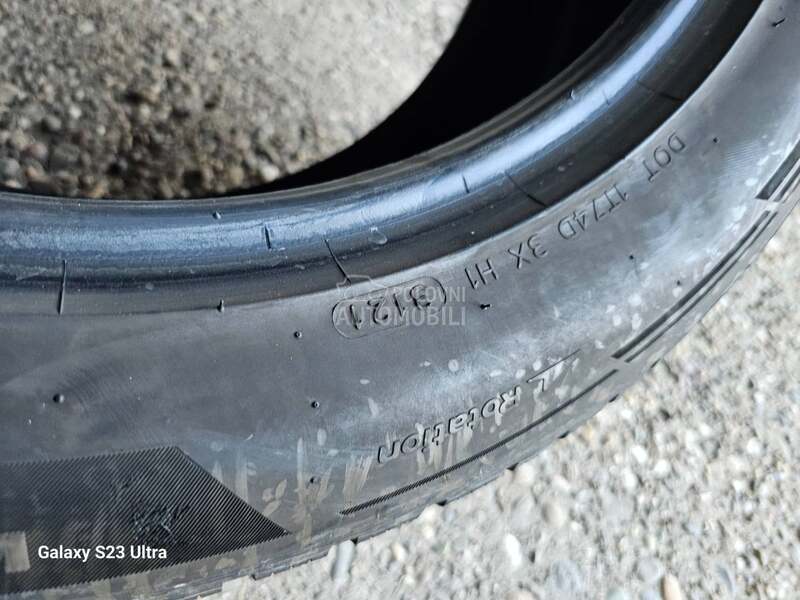 Hankook 235/55 R18 Zimska