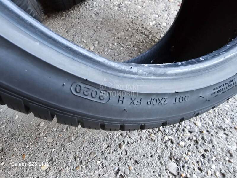Hankook 235/35 R19 Zimska
