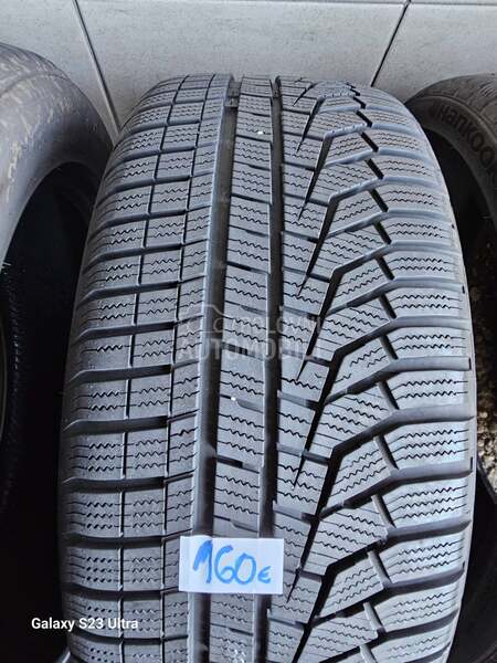 Hankook 235/35 R19 Zimska