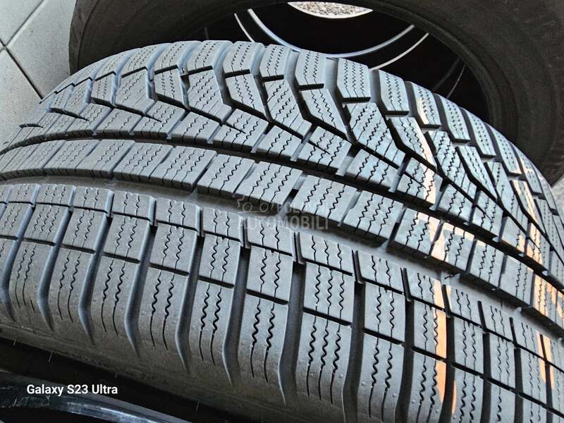 Hankook 235/35 R19 Zimska