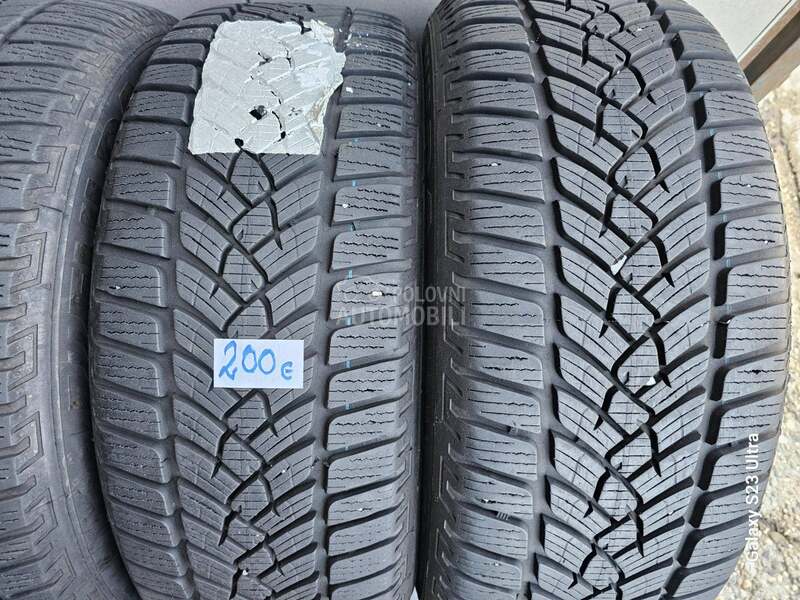 Fulda 215/55 R17 Zimska