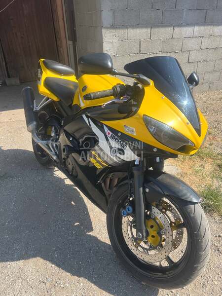 Yamaha R6