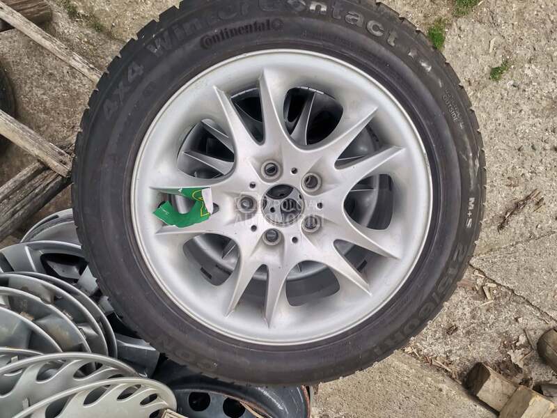 Continental 215/60 R17 Zimska