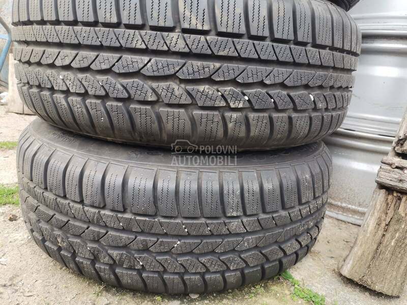 Continental 215/60 R17 Zimska