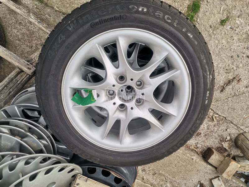 Continental 215/60 R17 Zimska