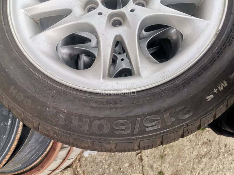 Continental 215/60 R17 Zimska