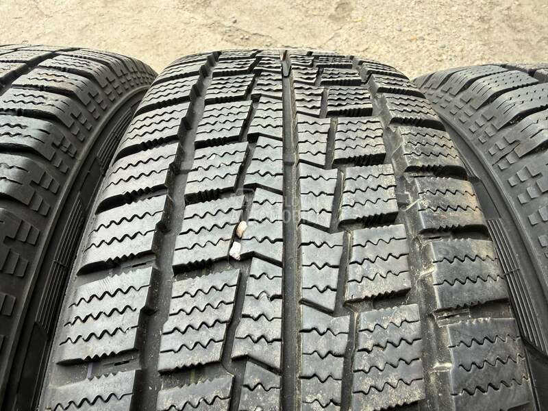 Hankook 205/65 R16 Zimska