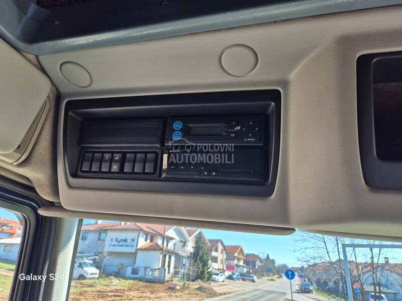 Renault Midlum 220 dx