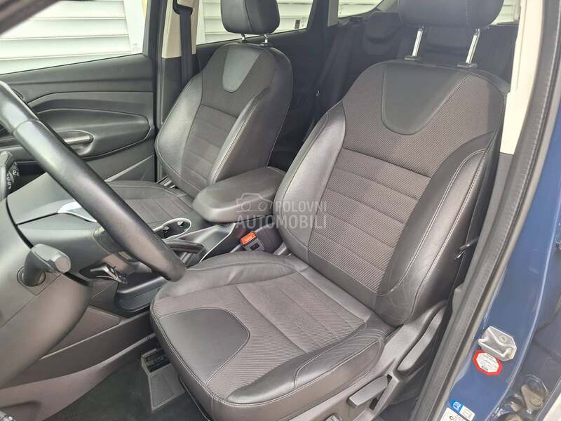 Ford Kuga V.e.S.e.r.v Org.km