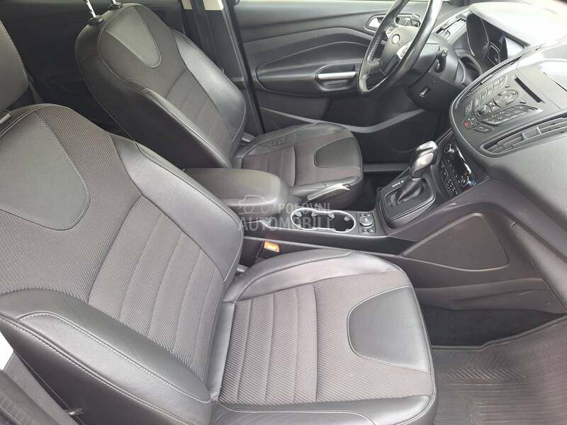 Ford Kuga V.e.S.e.r.v Org.km