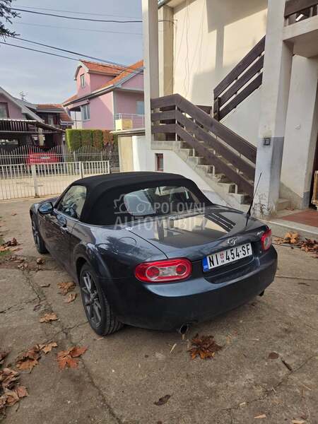 Mazda MX-5 1.8