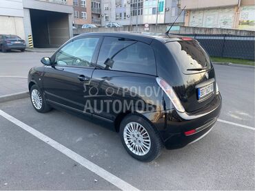 Lancia Ypsilon 1.4 16v