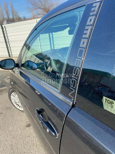 Lancia Ypsilon 1.4 16v MOMODESIGN