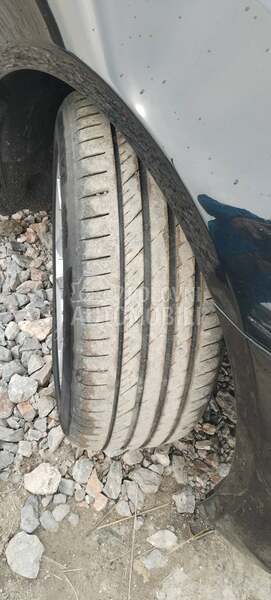Bridgestone 225/50 R18 Letnja